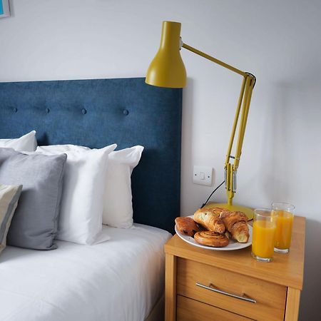 Hq Aparthotel Farnborough Farnborough  Bagian luar foto