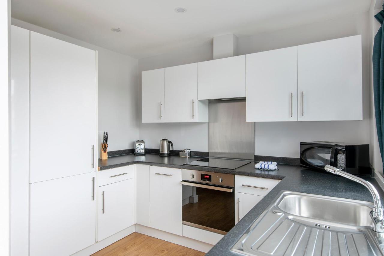 Hq Aparthotel Farnborough Farnborough  Bagian luar foto