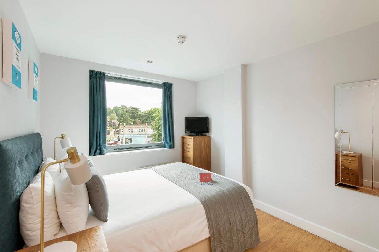 Hq Aparthotel Farnborough Farnborough  Bagian luar foto