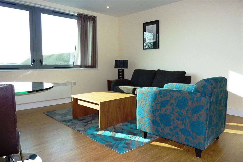 Hq Aparthotel Farnborough Farnborough  Bagian luar foto