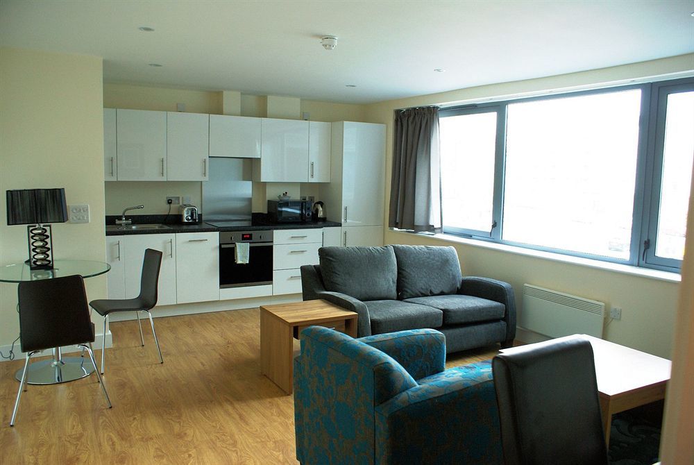 Hq Aparthotel Farnborough Farnborough  Bagian luar foto