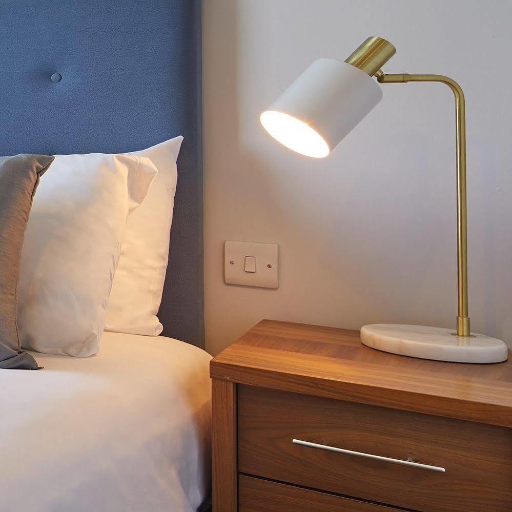 Hq Aparthotel Farnborough Farnborough  Bagian luar foto