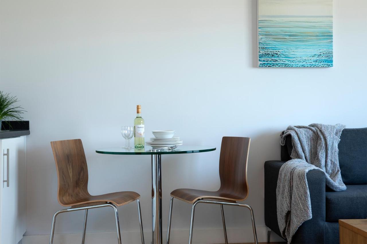 Hq Aparthotel Farnborough Farnborough  Bagian luar foto